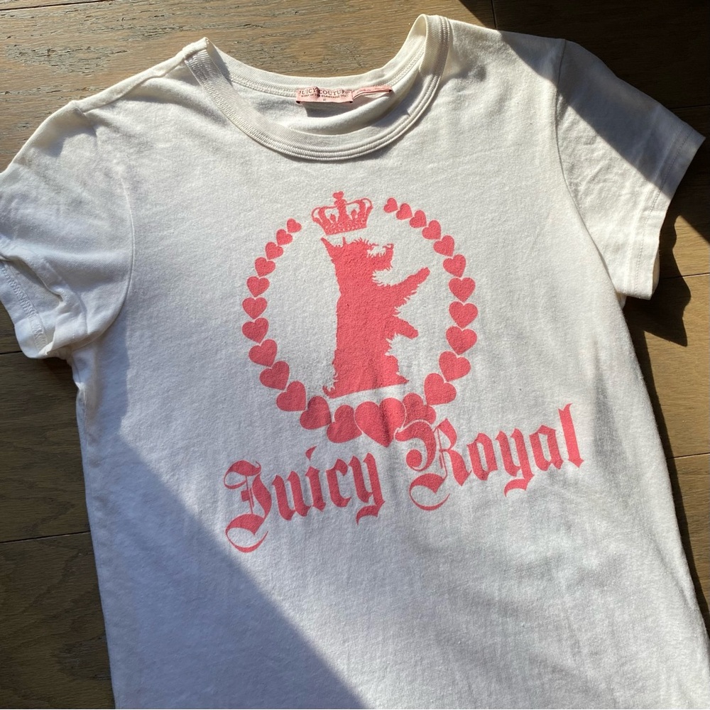 Juicy Couture “JUICY ROYAL” White & Pink y2k Tee